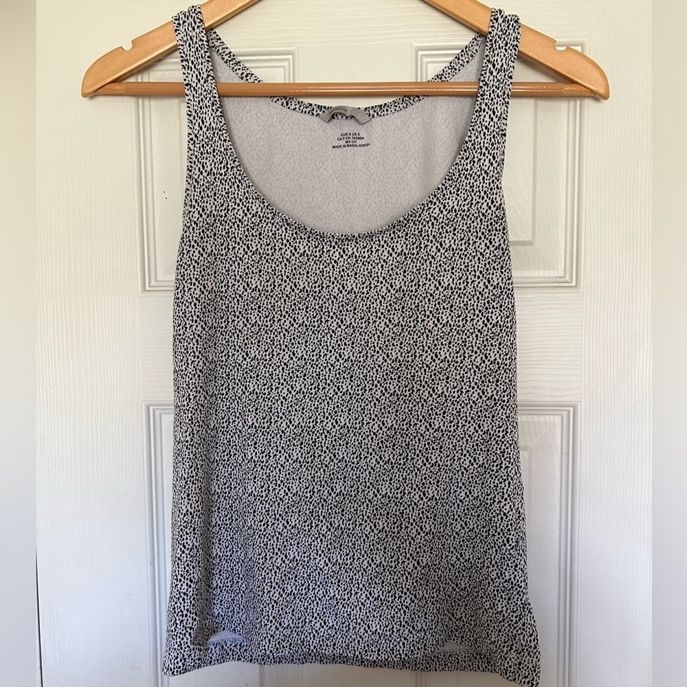 H&M black and white tank top